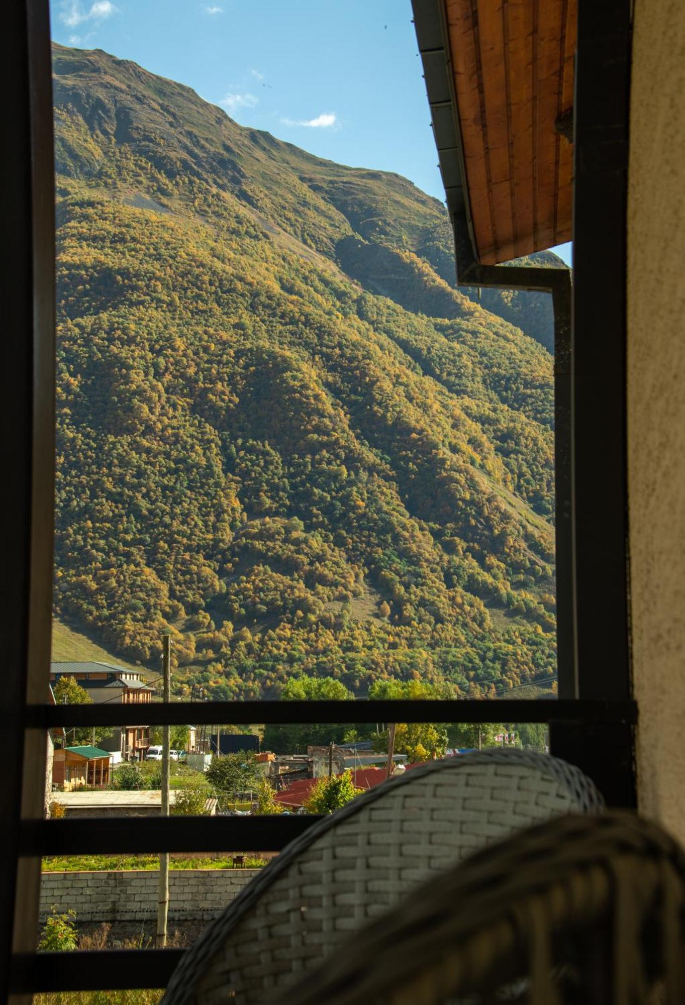 Guest House Oxygen Kazbegi Εξωτερικό φωτογραφία